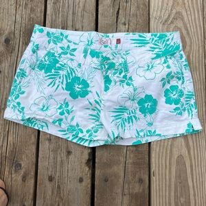 SO Women's White and Green Floral Jean Shorts